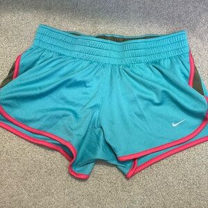 Aqua Nike DriFit